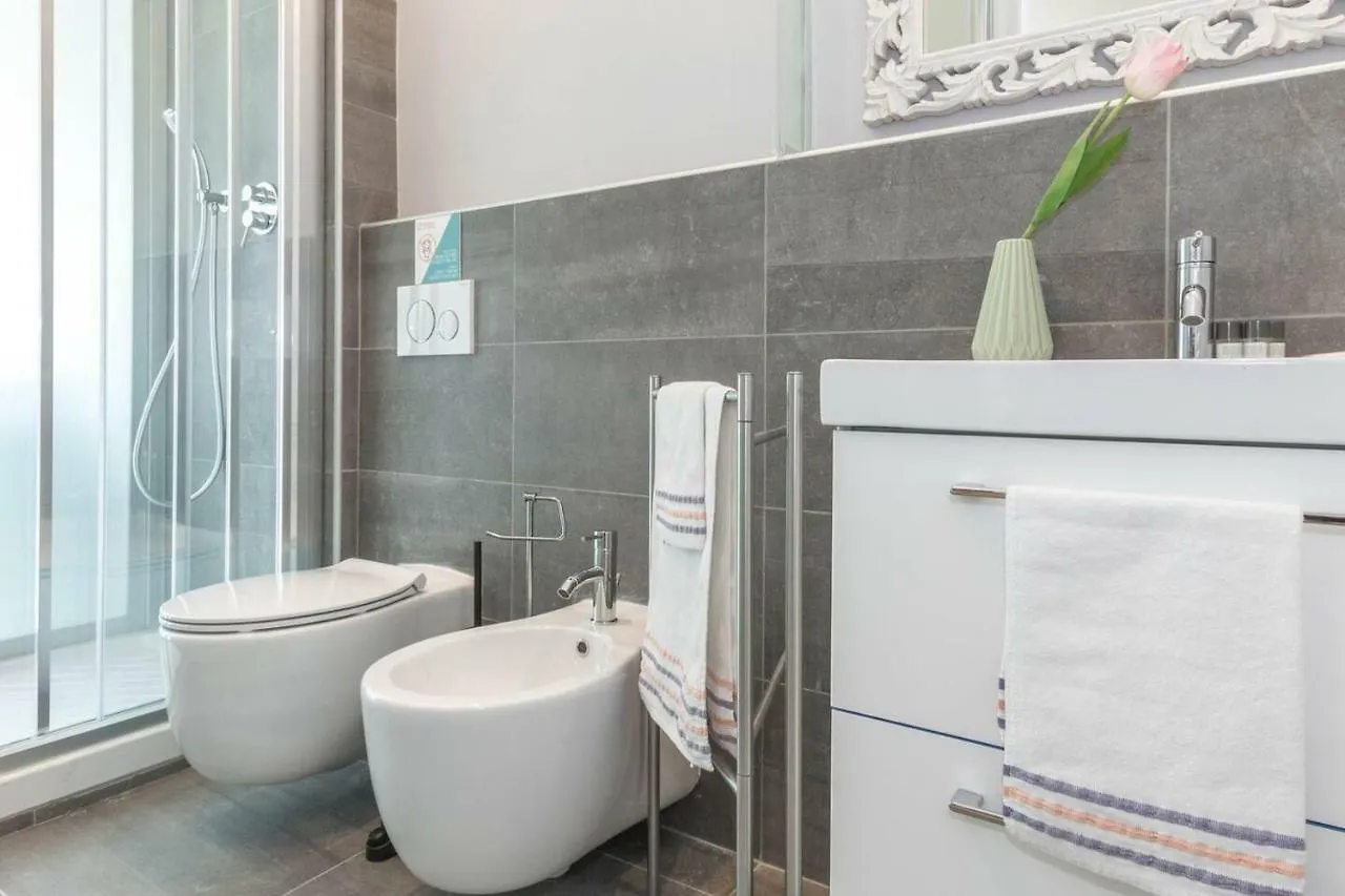 Joivy Bright Apartment For 4 Next To City Life Милан