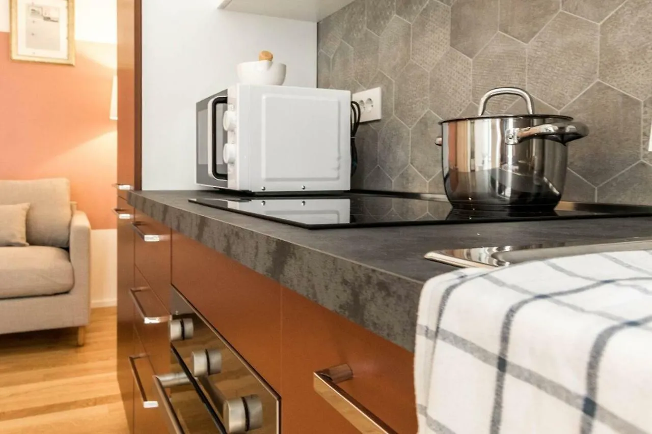 Joivy Bright Apartment For 4 Next To City Life Милан