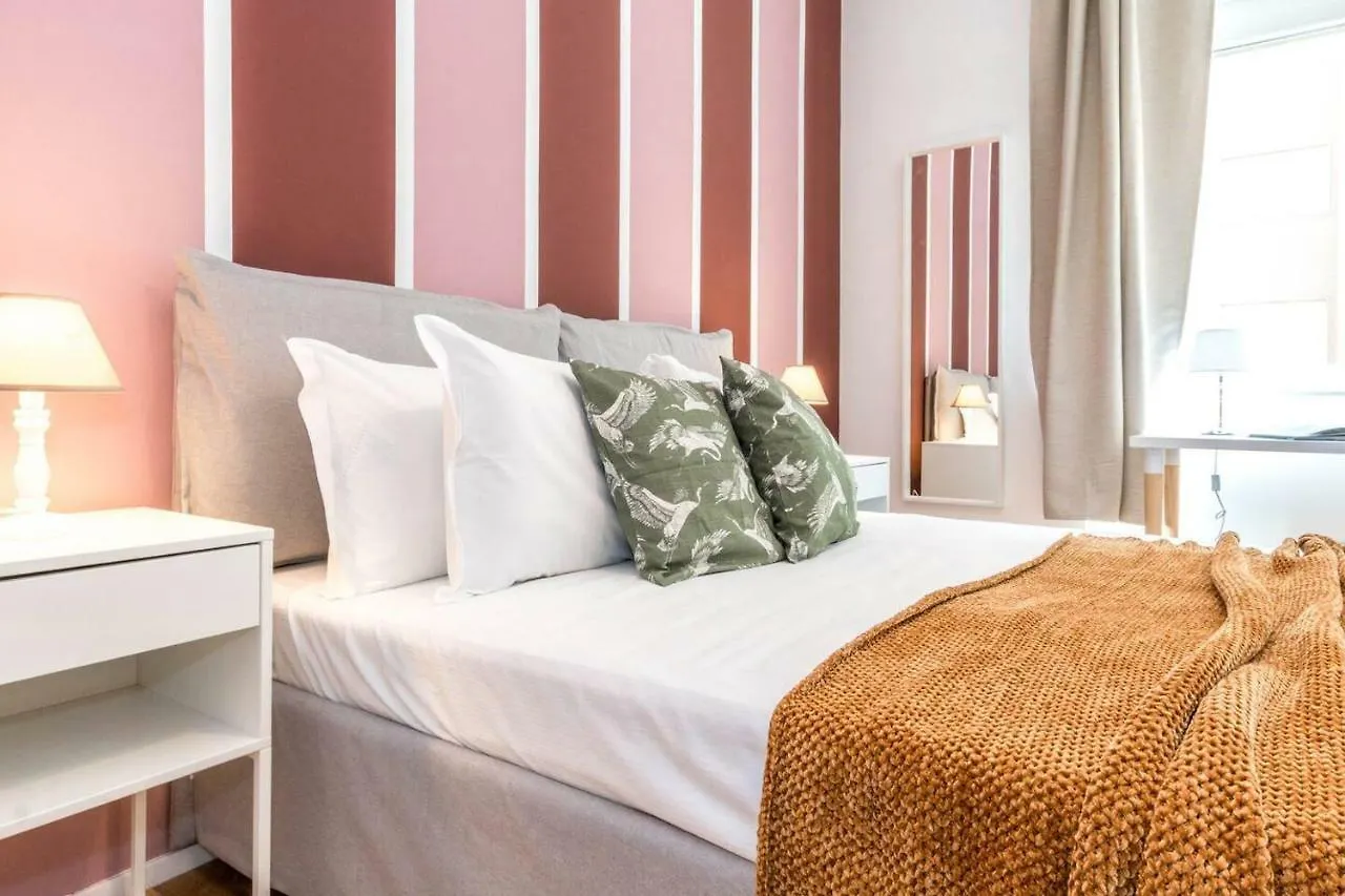 Joivy Bright Apartment For 4 Next To City Life Милан