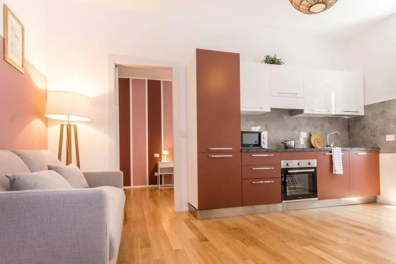 Joivy Bright Apartment For 4 Next To City Life Милан